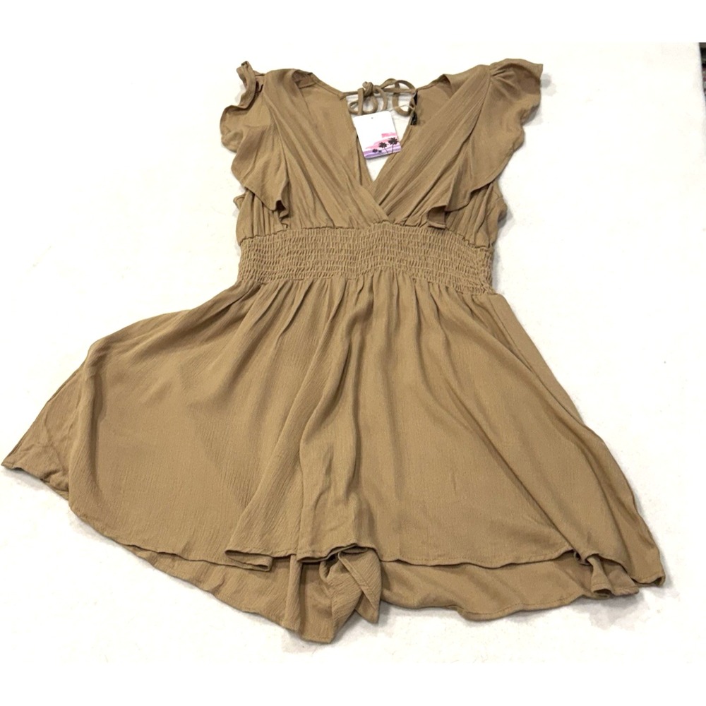 Dainty Hooligan Short Shorts jump suit tan size L New with tags